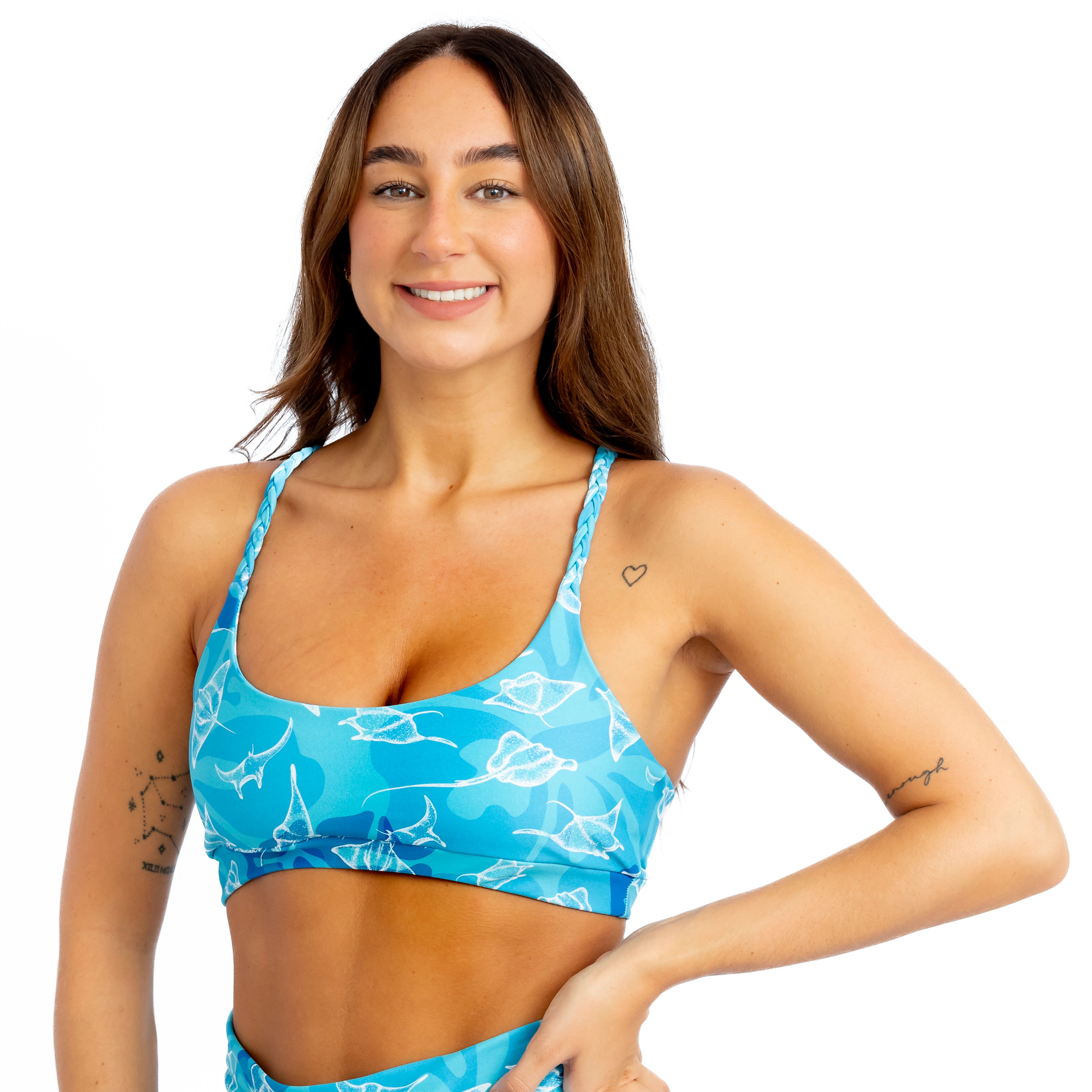 braided tough cherry sports bra in aqua manta ray print front view