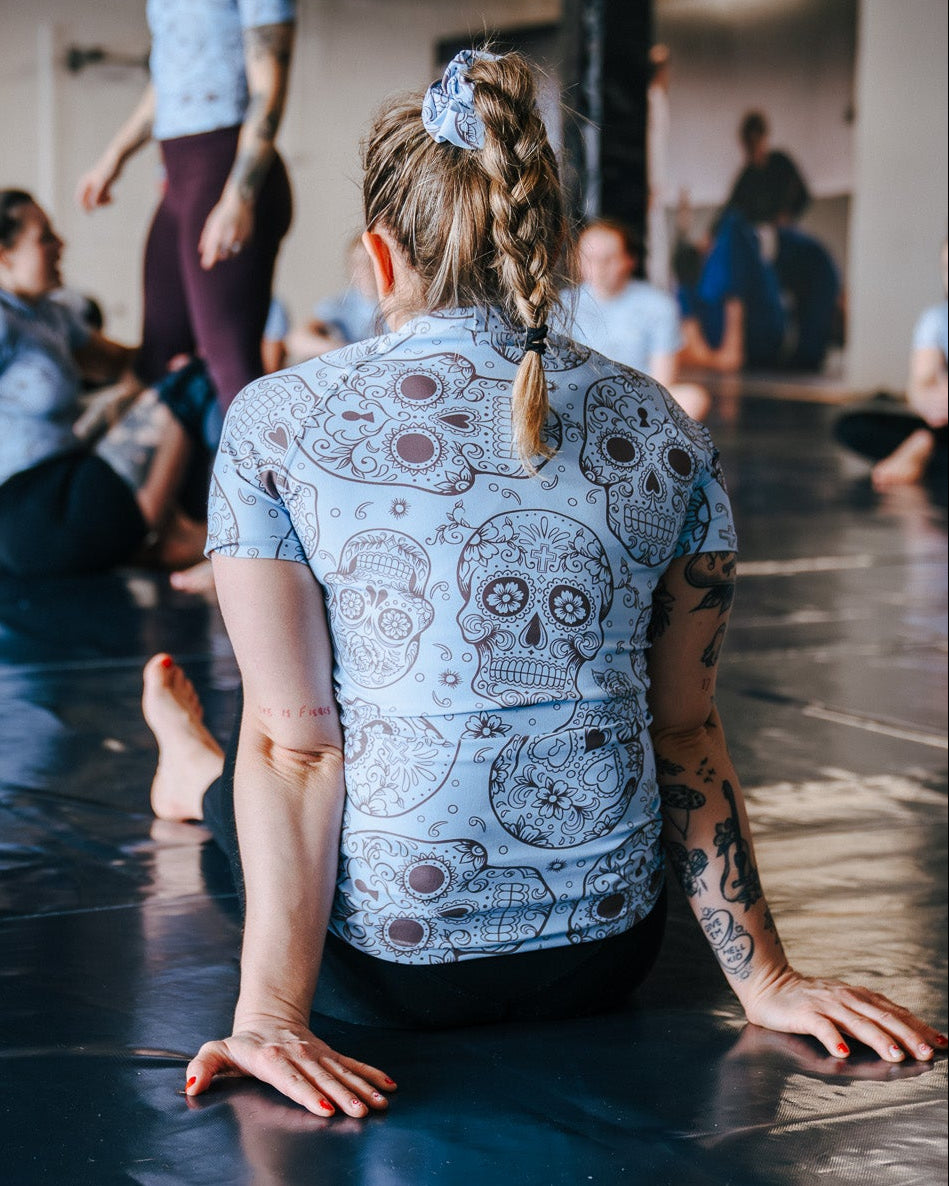 Sugar Skull Baby Blue and Mocha Momentum Short Sleeve Rashie